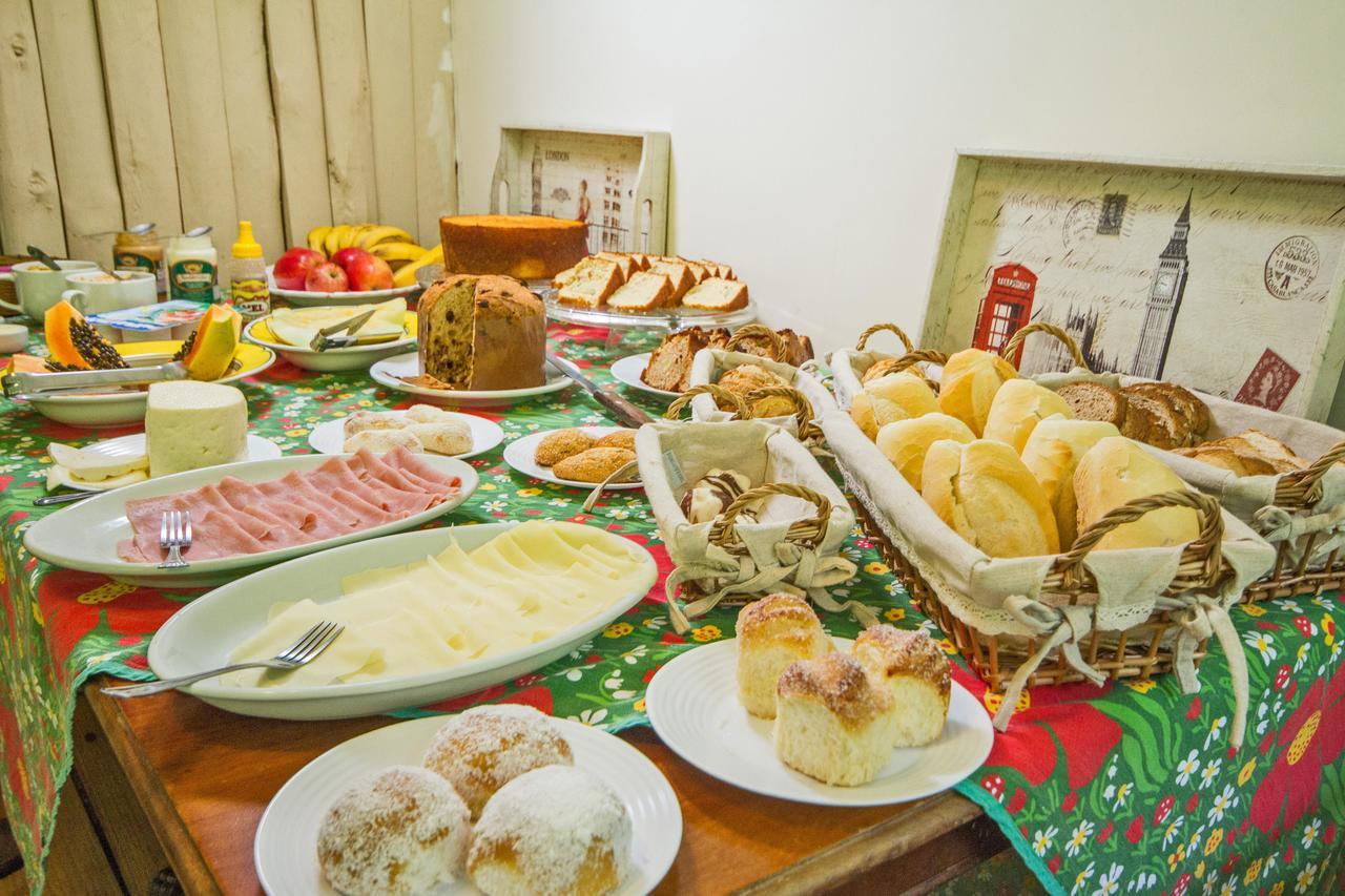 Acomodação com café da manhã  Capivari